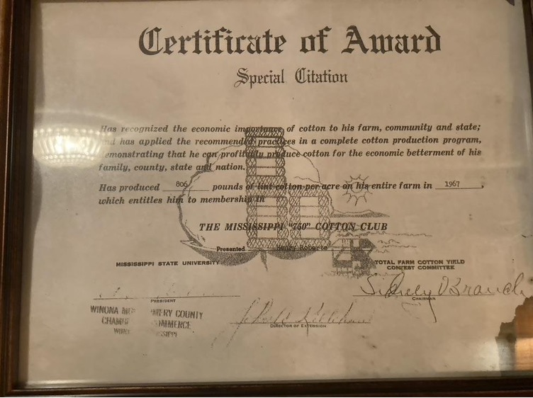 In 1967, Vickie’s father produced 806 pounds of cotton, receiving an award from The Mississippi “750” Cotton Club.